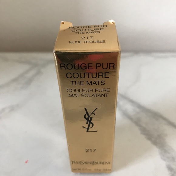 Yves Saint Laurent lipstick - Picture 9 of 10